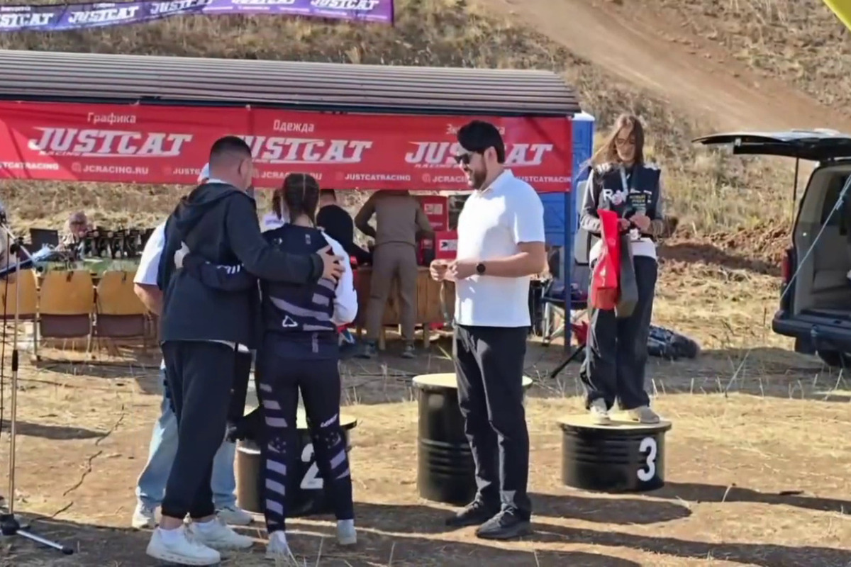 На Бердянской земле состоялись соревнования по мотокроссу