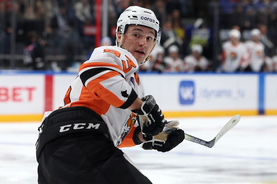 «Лада» расторгла контракт с экс-лидером «Спартака» Хохлачёвым